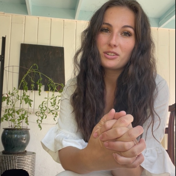 Meet your Posher, Alexandra - Picture 2 of 2